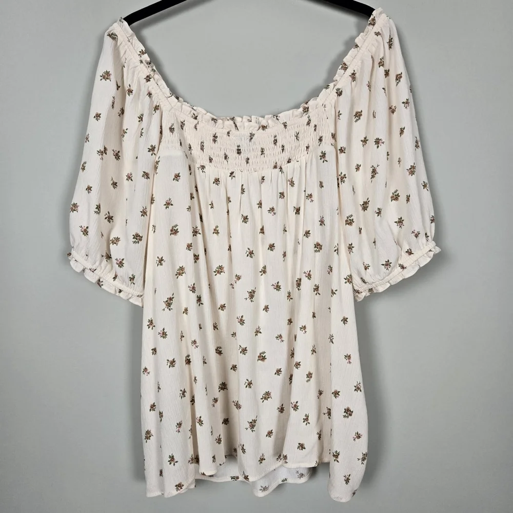 Torrid Womens Ditsy Floral Gauze Smocked Top 2X Cream Cottagecore Feminine Flowy - Picture 2 of 10